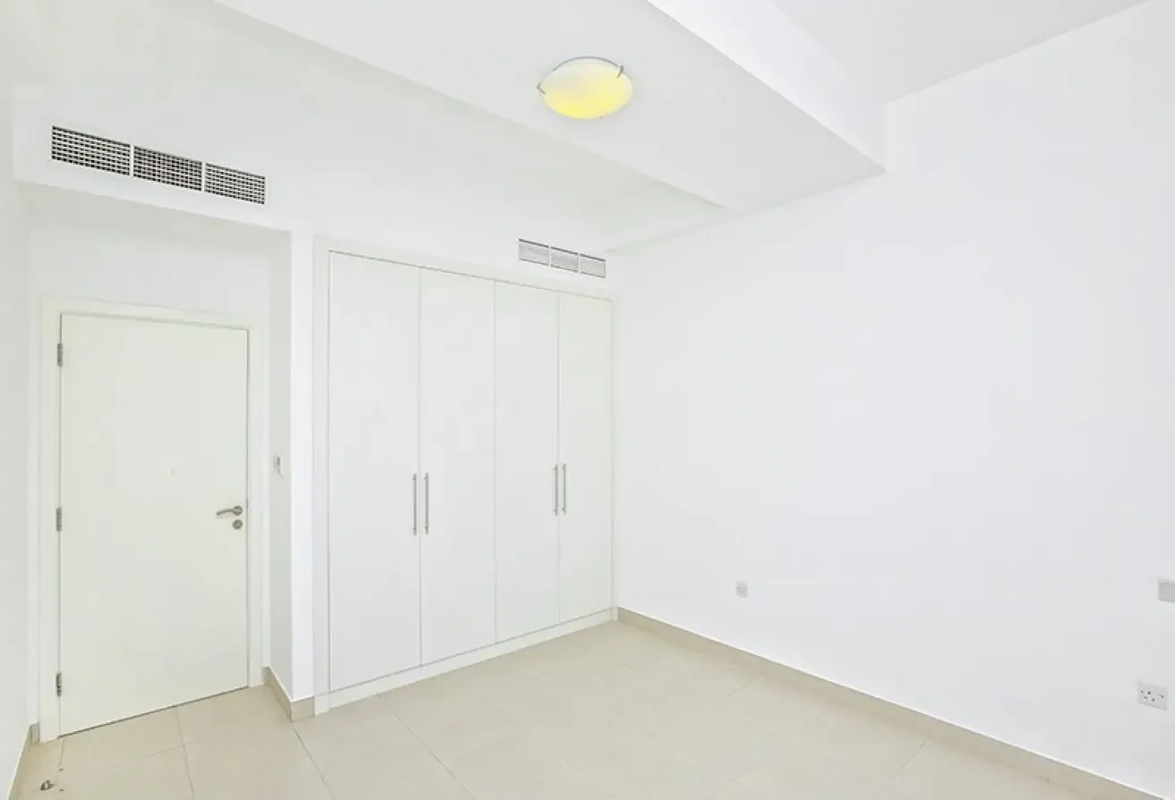 VACANT THIS MONTH | BIG LAYOUT | NEAR BUSINESS BAY