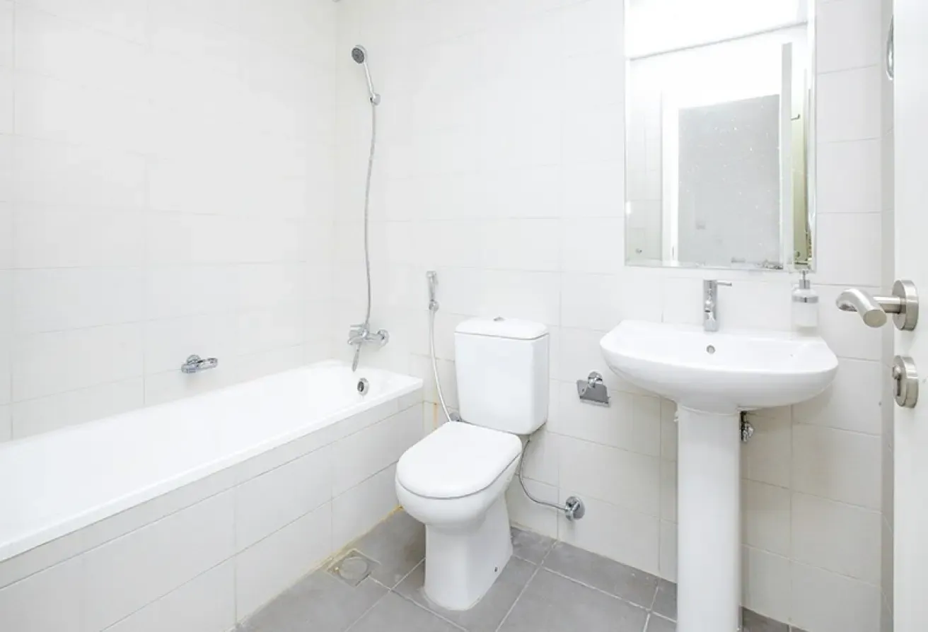 VACANT THIS MONTH | BIG LAYOUT | NEAR BUSINESS BAY
