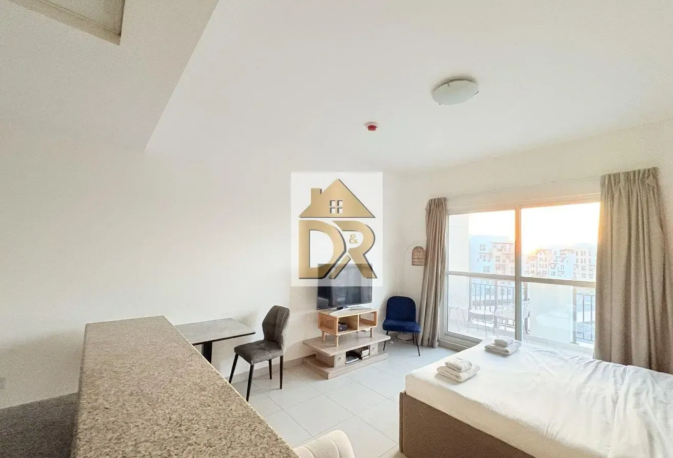 Fully Furnished | Upgraded | Luxury | Balcony