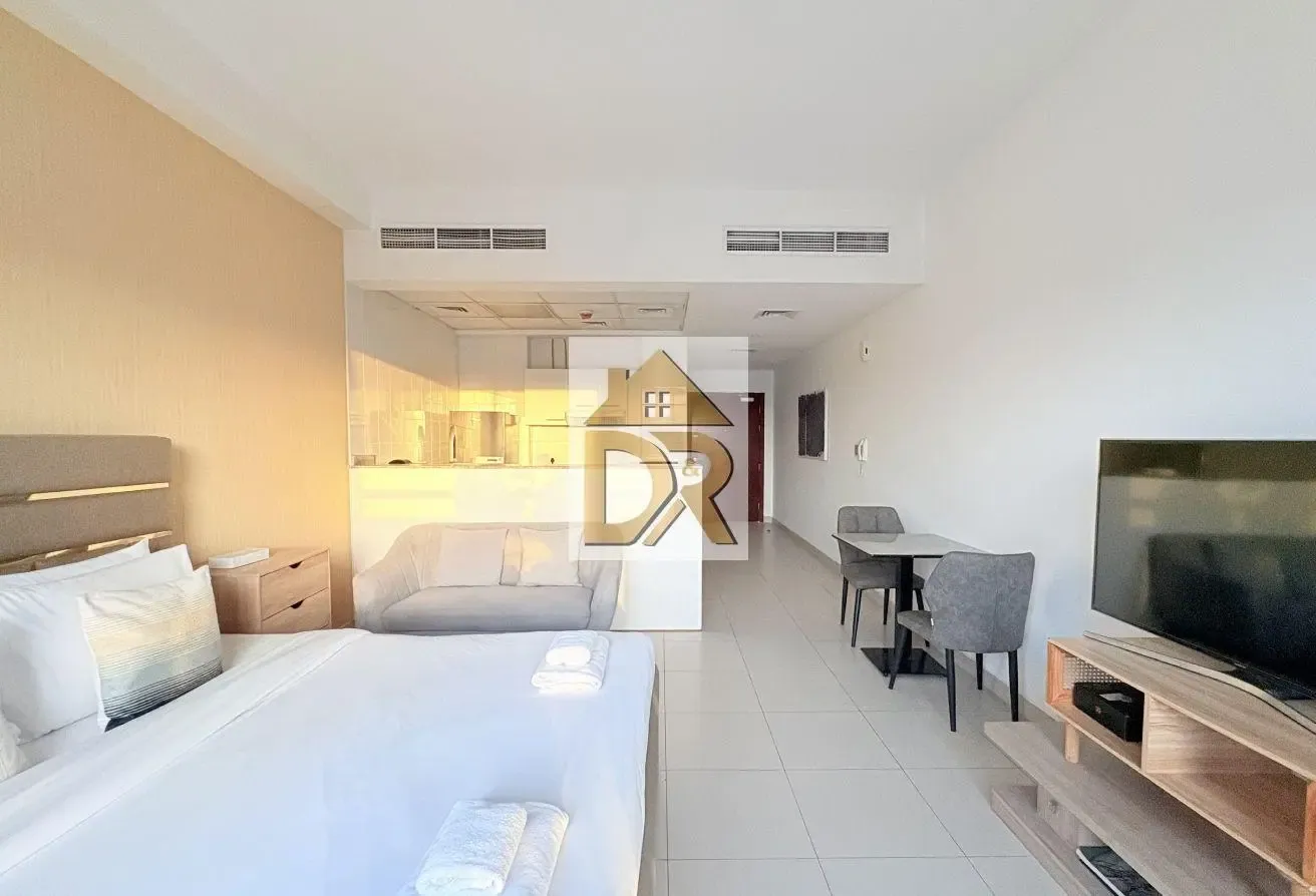 Fully Furnished | Upgraded | Luxury | Balcony