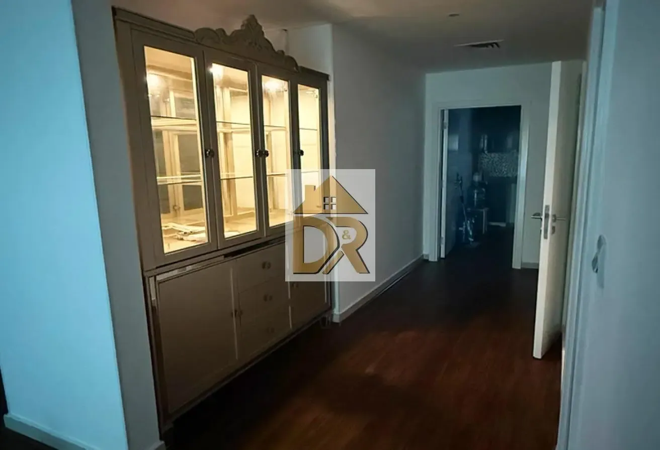 Fully Upgraded | Huge size | 2Bed+Miad | Flooring