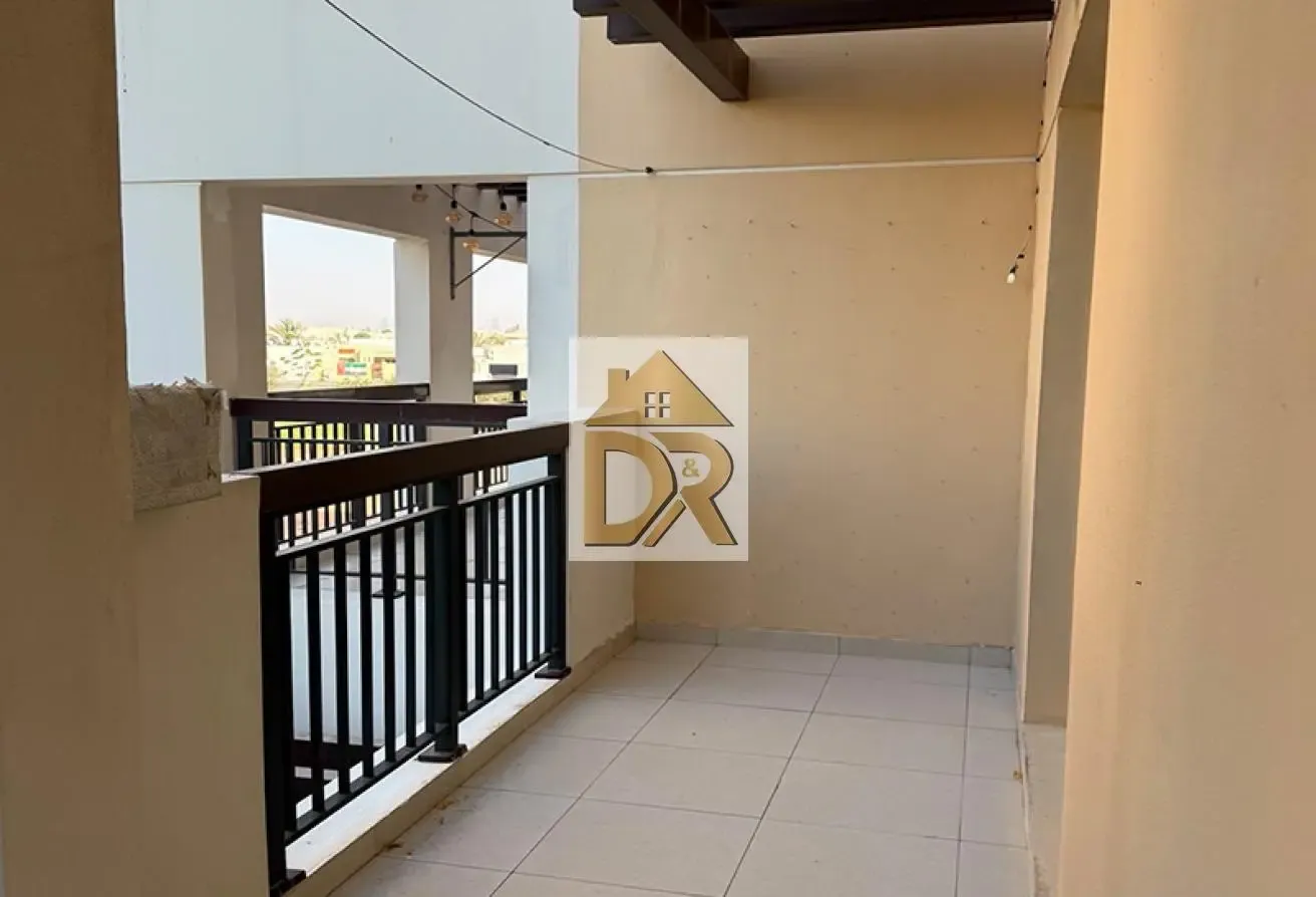 Fully Upgraded | Huge size | 2Bed+Miad | Flooring