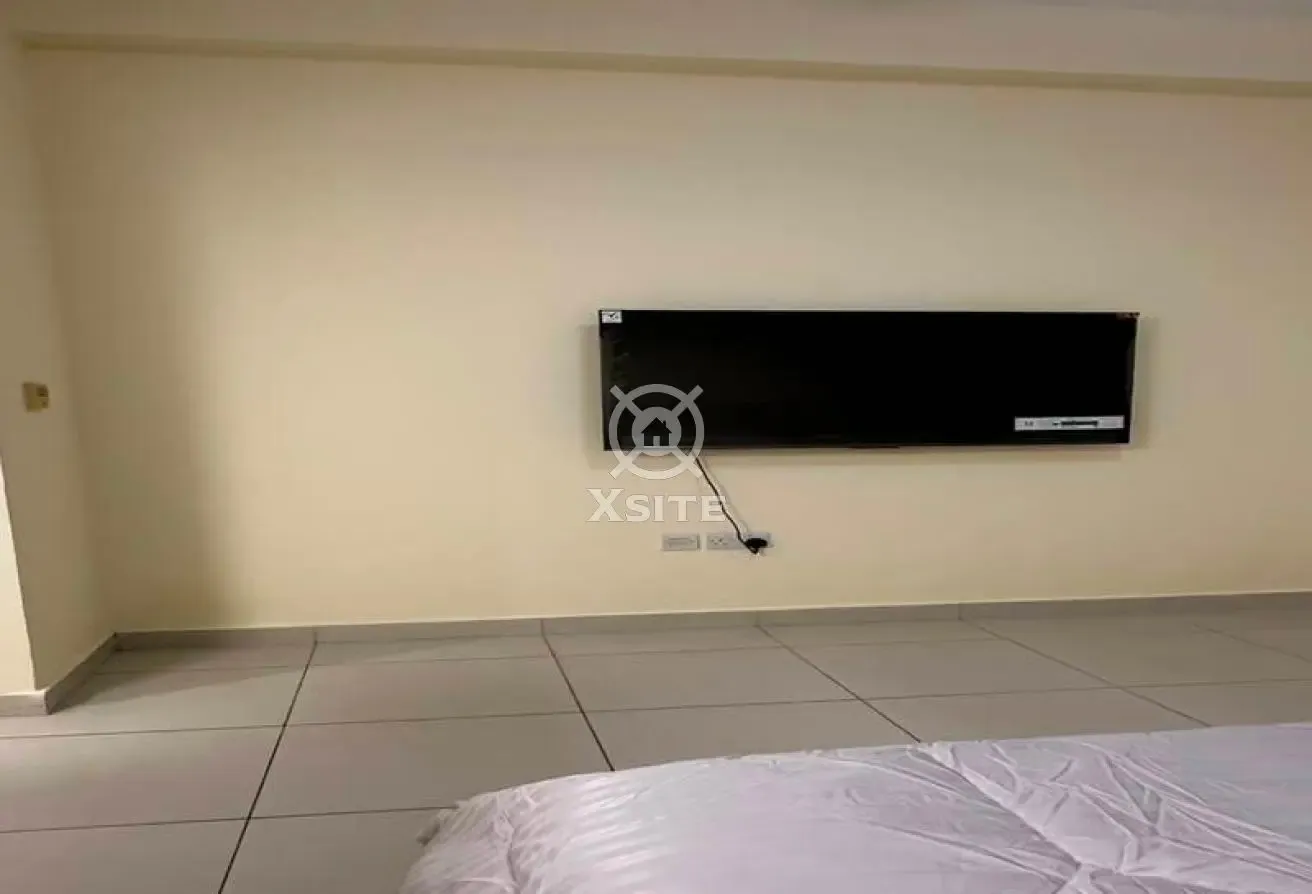 Fully Furnished |Including all Bills|Pool View