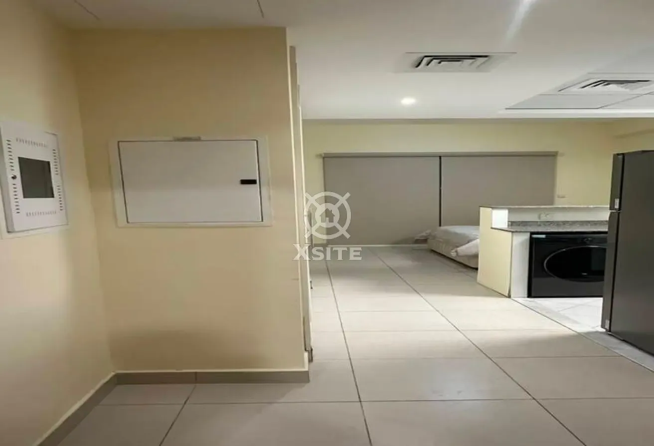 Fully Furnished |Including all Bills|Pool View