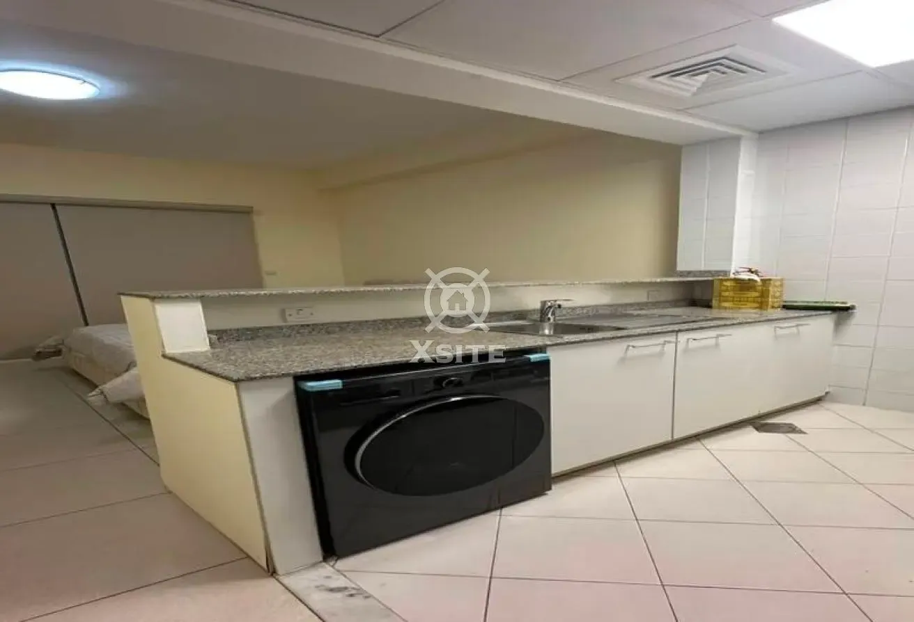 Fully Furnished |Including all Bills|Pool View