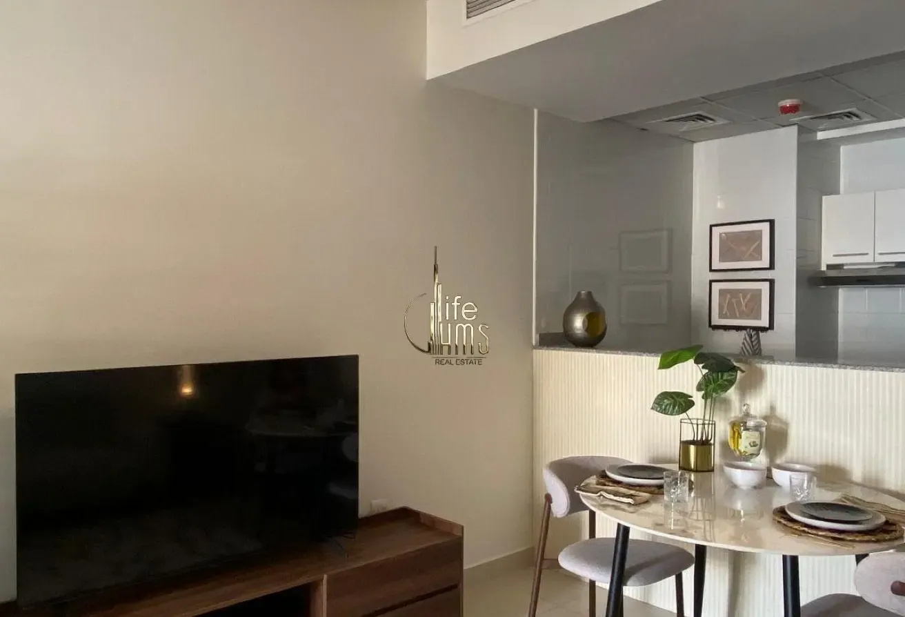 Fully Furnished | Ready to Move-in | Large Layout