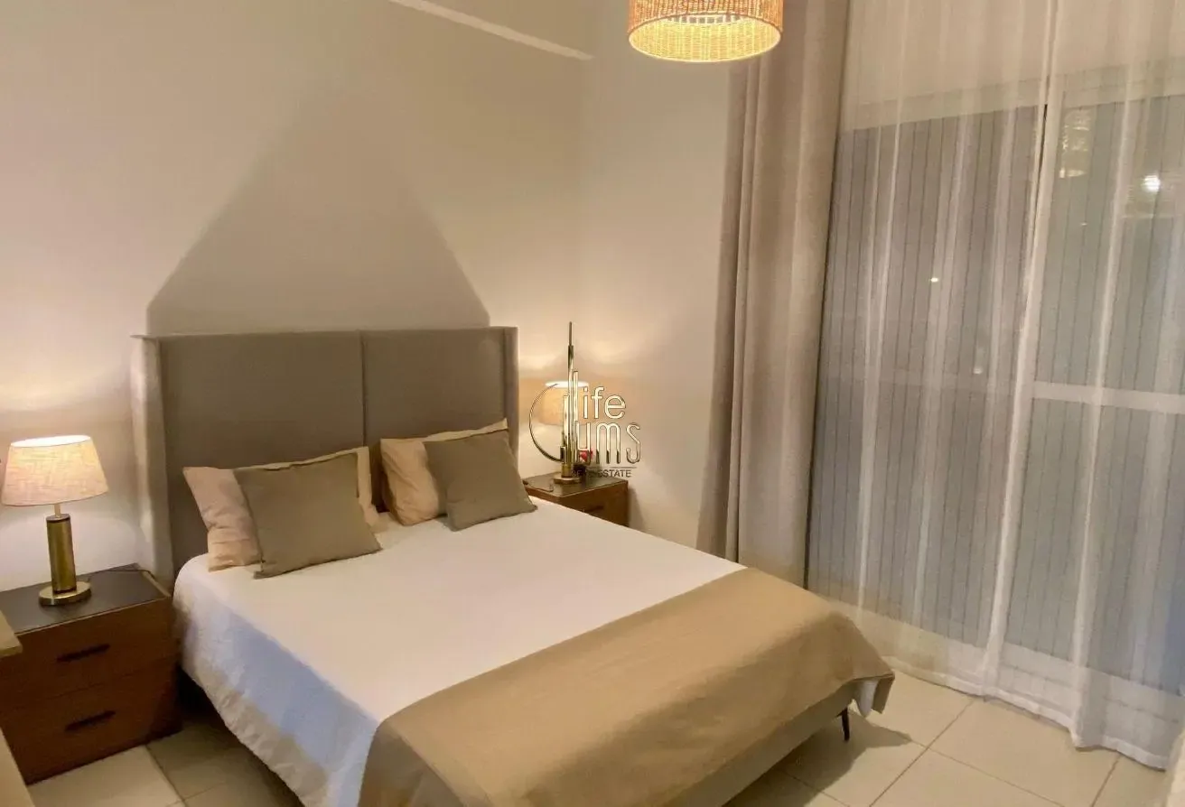 Fully Furnished | Ready to Move-in | Large Layout