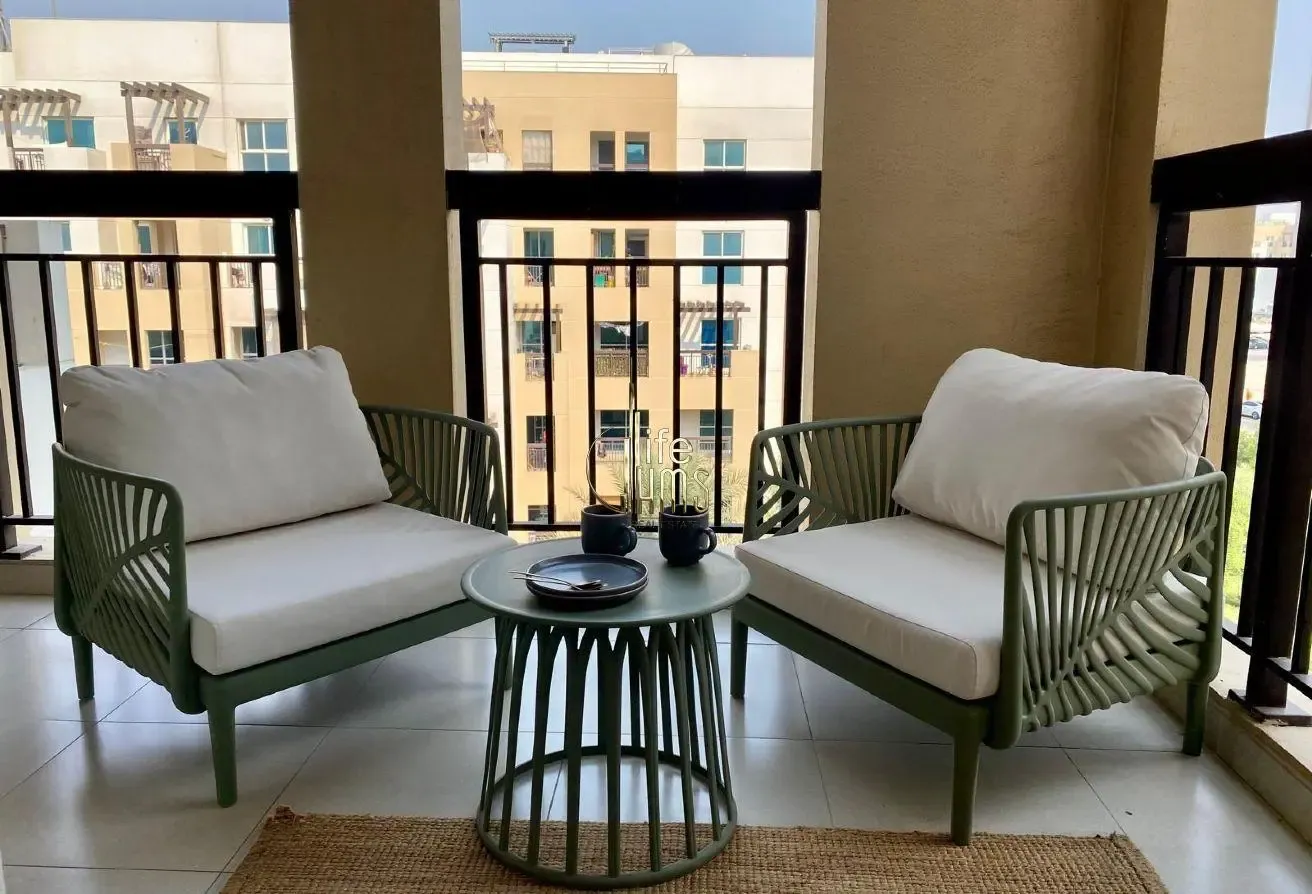Fully Furnished | Ready to Move-in | Large Layout