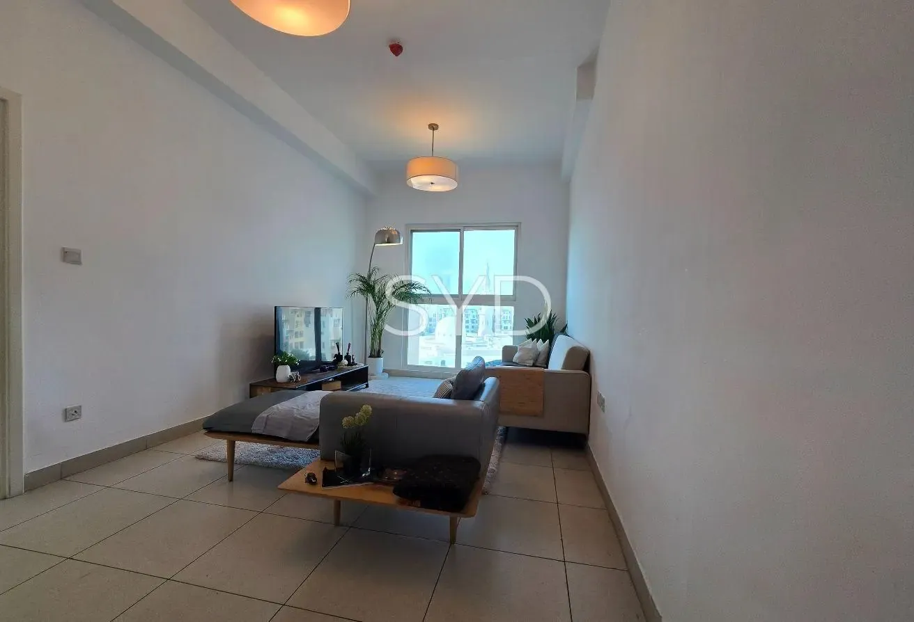 Burj view | Big balcony | Bright rooms | Top floor