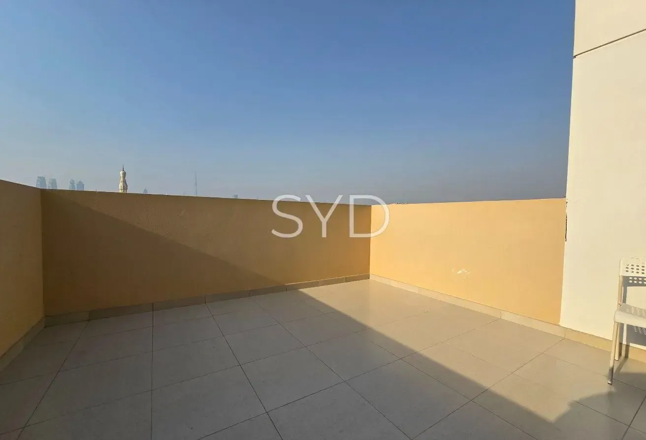 Burj view | Big balcony | Bright rooms | Top floor