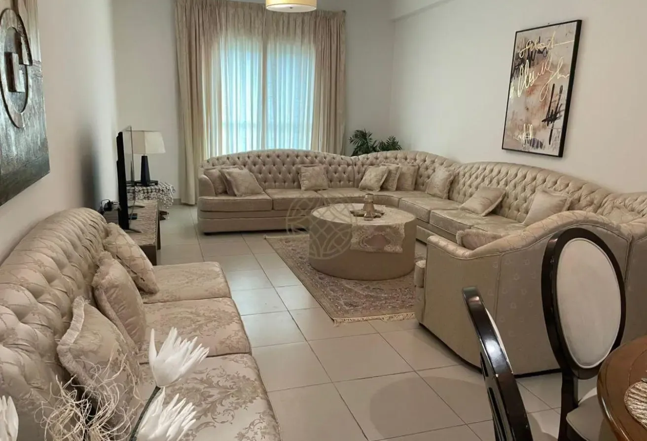 Fully Furnished 1BR | 1,090 Sqft | Prime Location