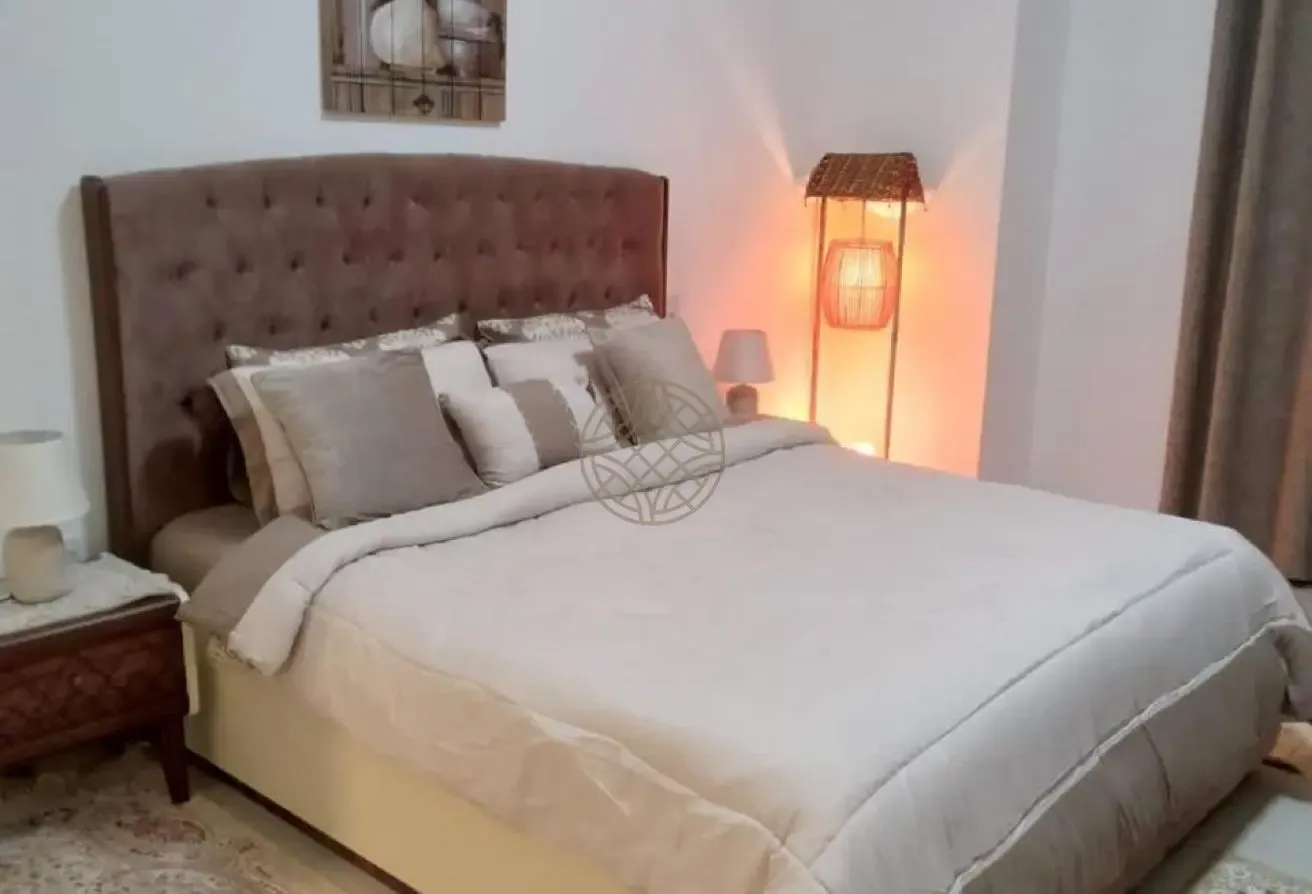 Fully Furnished 1BR | 1,090 Sqft | Prime Location