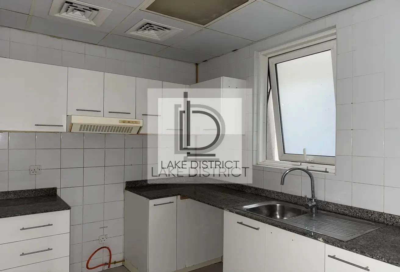 Bright 1BR | Gated Community | Burj Khalifa Nearby