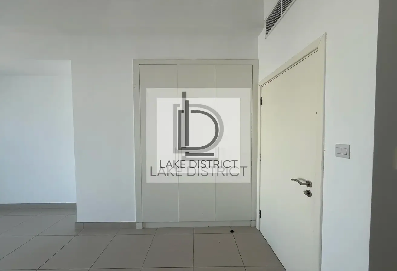 Bright 1BR | Gated Community | Burj Khalifa Nearby