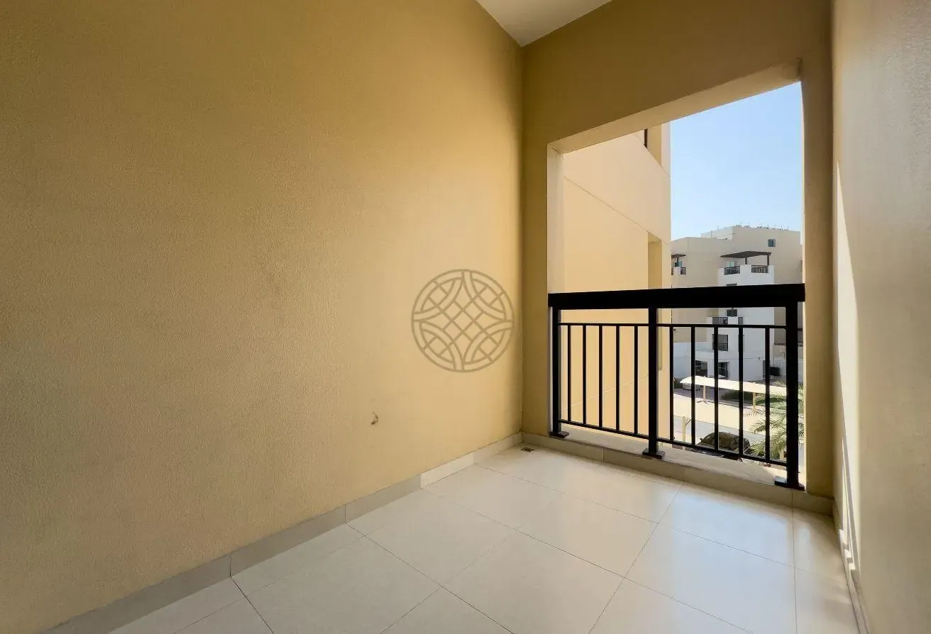 Spacious 1 BR | Ready To Move | Multiple Options