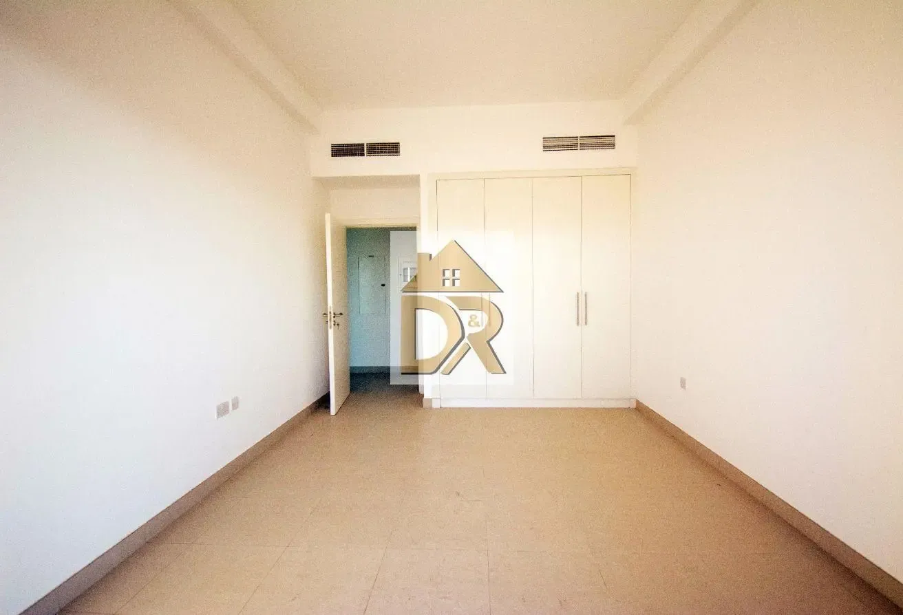 Distress Deal | Spacious | Vacant | Luxury Living