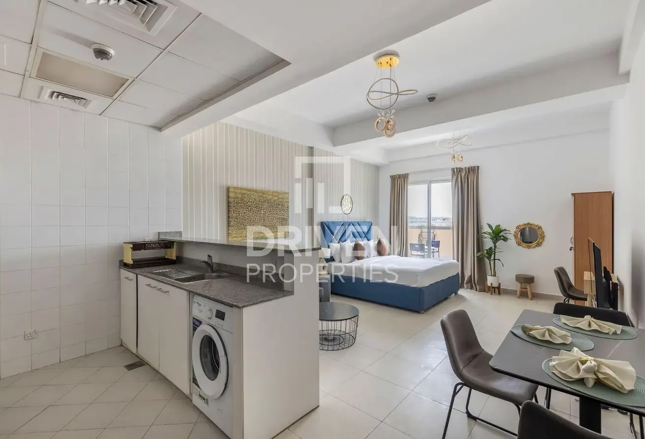 Ready on May | High Floor and Furnished Apt