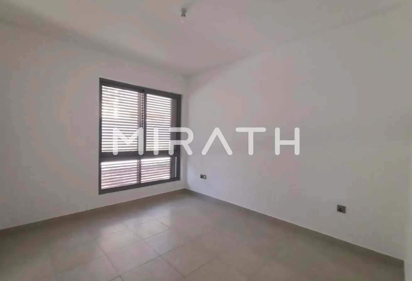 Shared Pool and Gym | Premium| Well Maintained