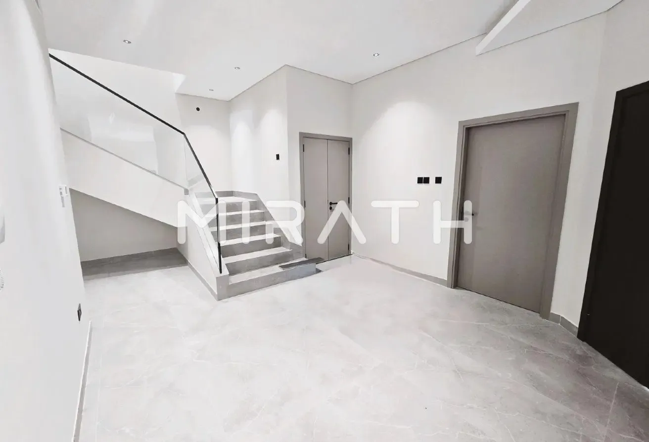Elegant Villa | Pool and Garden| Renovated