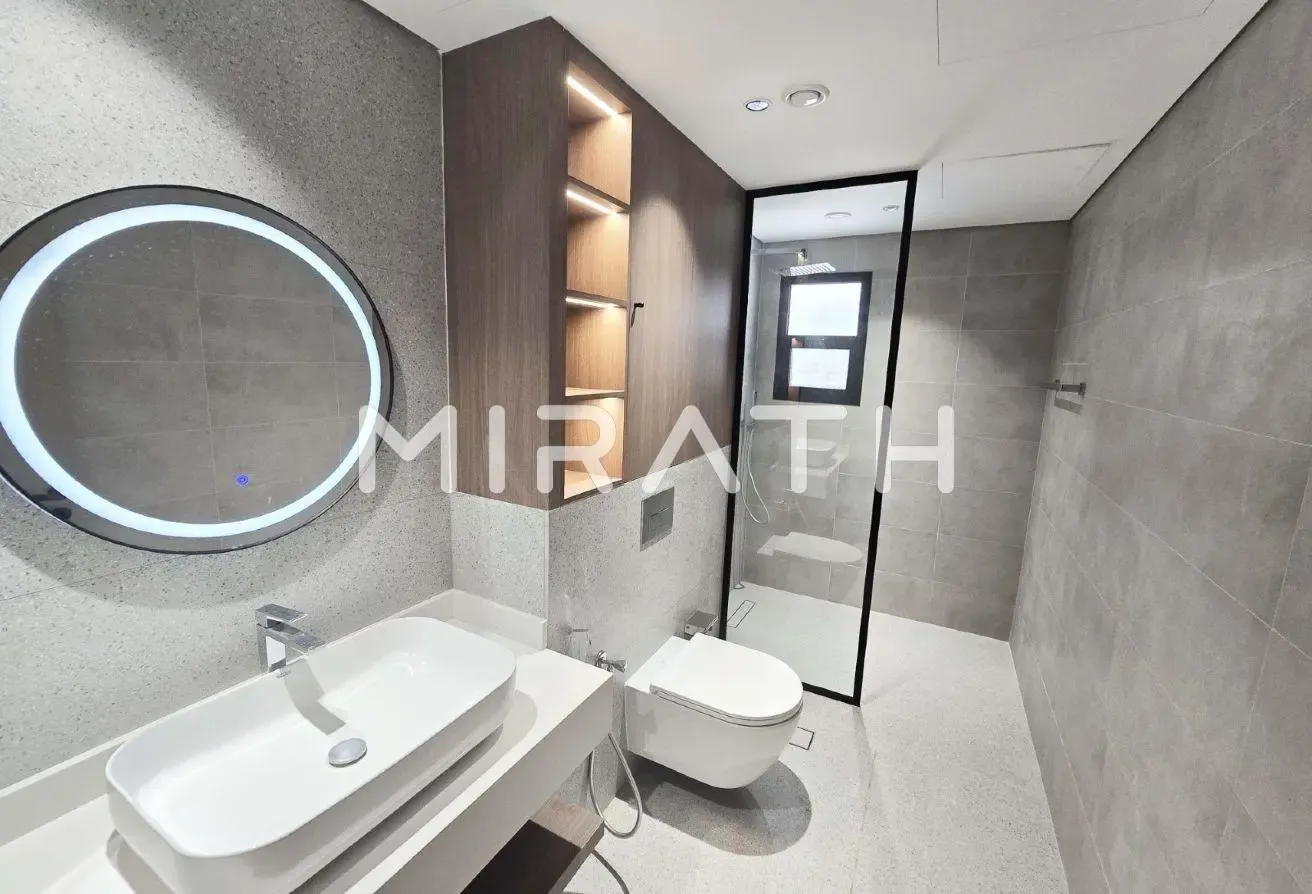 Elegant Villa | Pool and Garden| Renovated