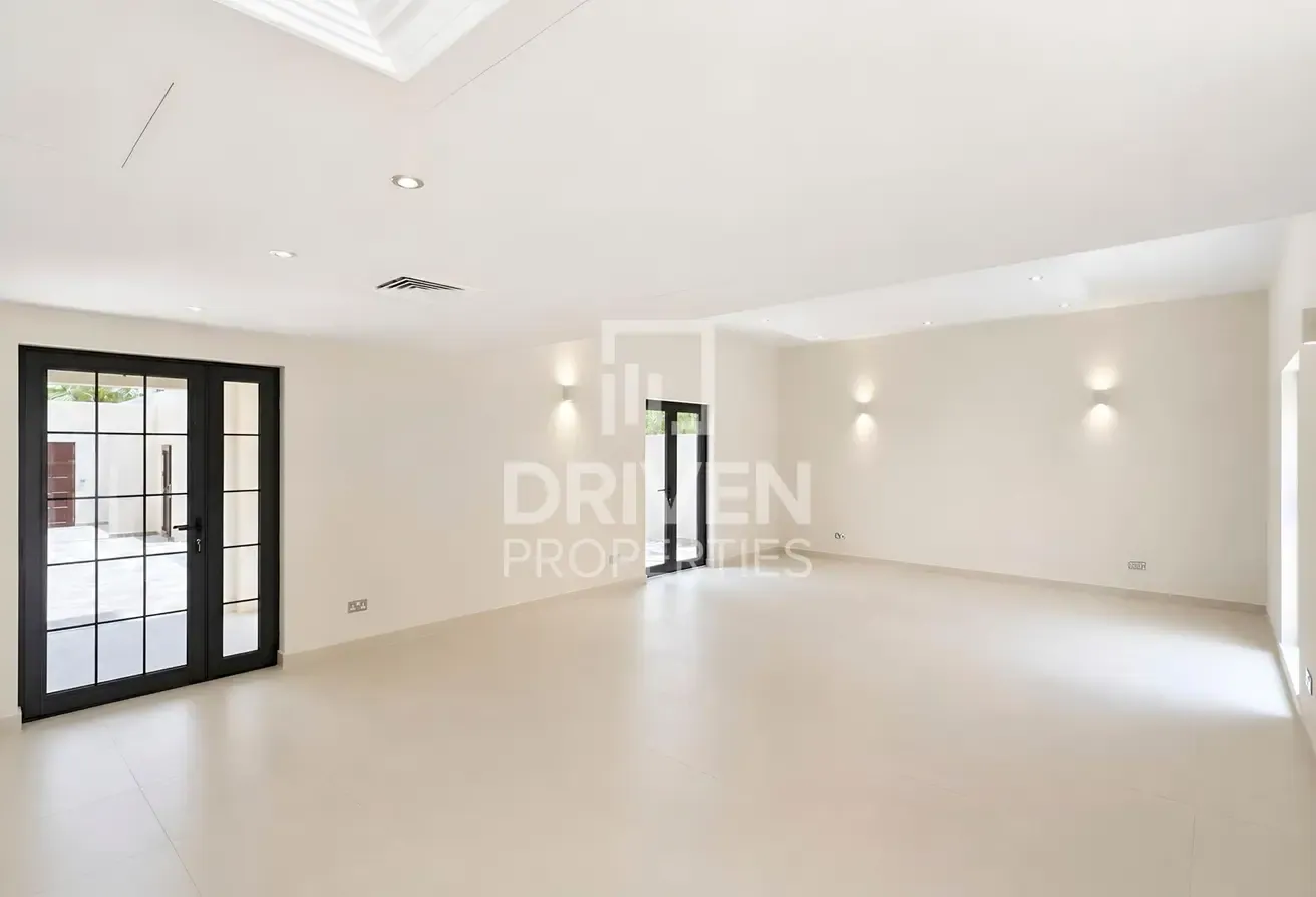 Fully Renovated | Semi Detached | Vacant