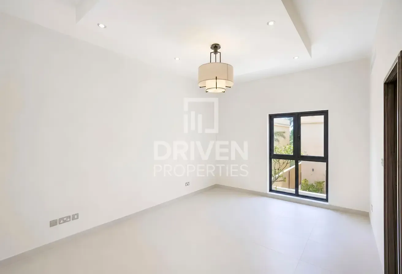 Fully Renovated | Semi Detached | Vacant