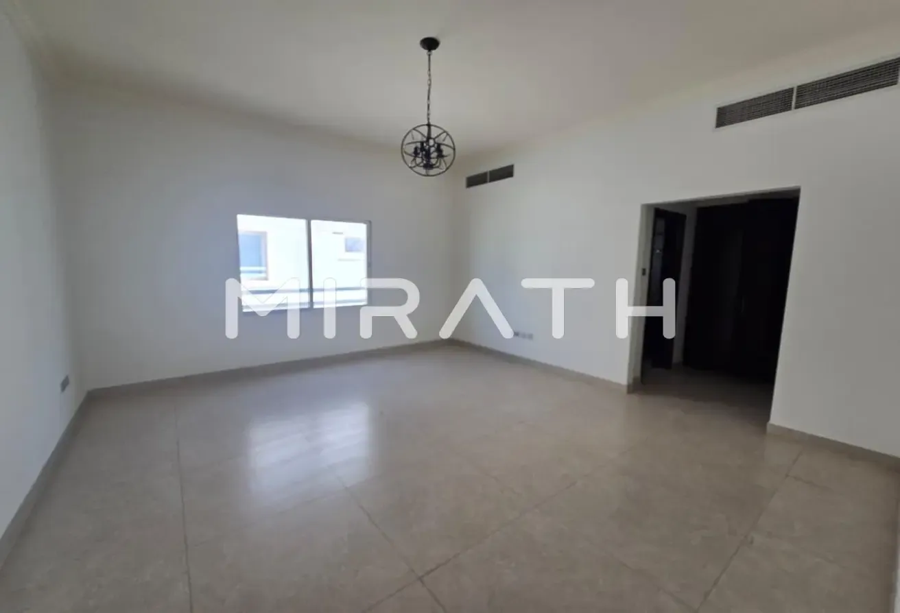 INDEPENDENT VILLA KITE BEACH FACING READY TO MOVE IN
