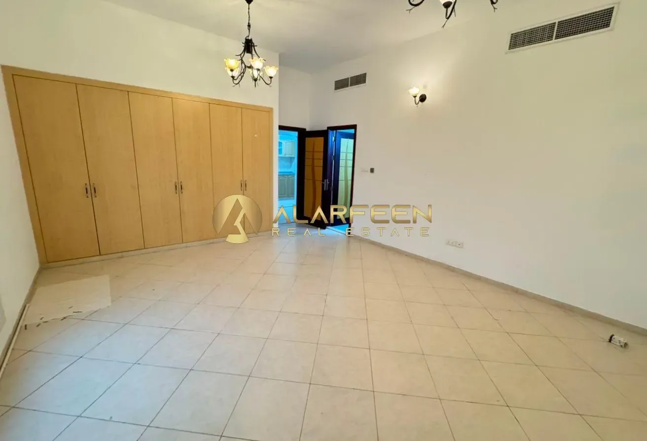 4 bedroom | Compound  Villa | Well Maintained