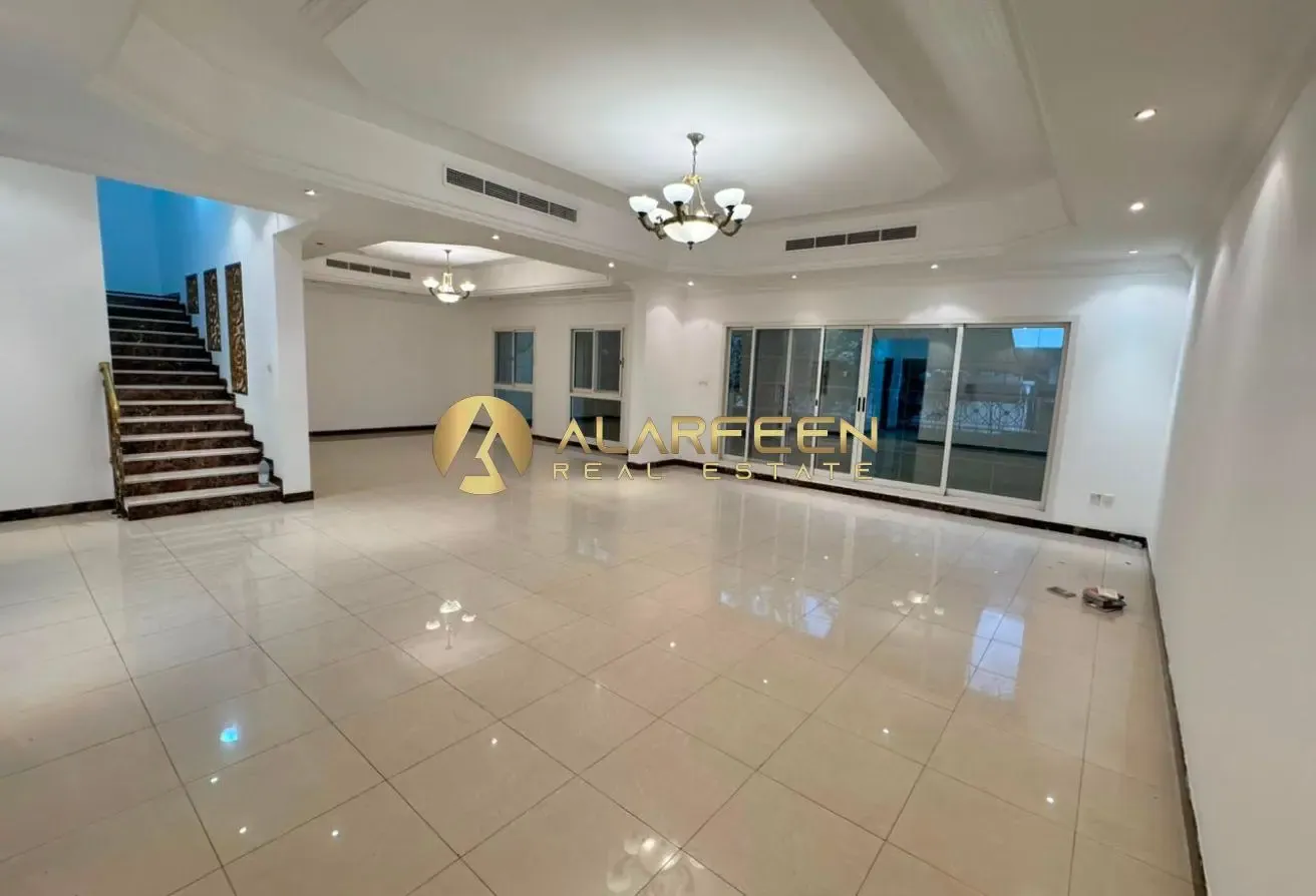 4 bedroom | Compound  Villa | Well Maintained