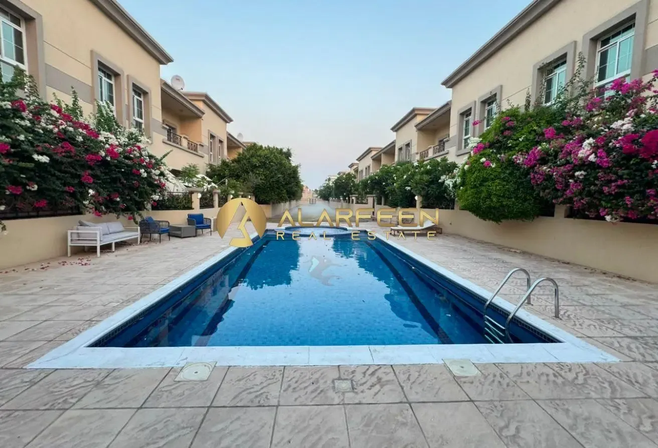 4 bedroom | Compound  Villa | Well Maintained