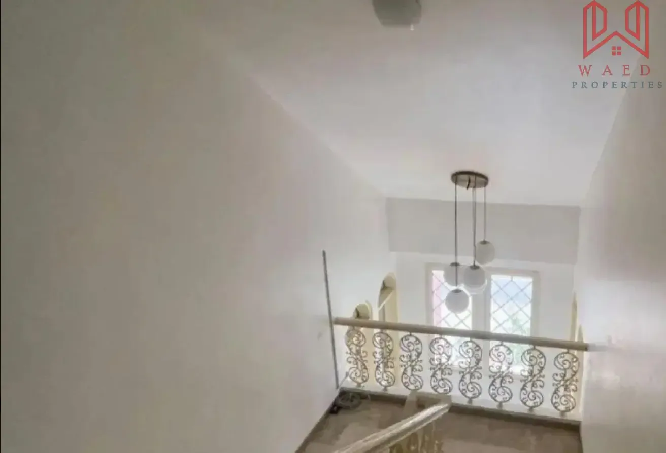 Spacious 4-BR Villa for Rent | Prime Location |
