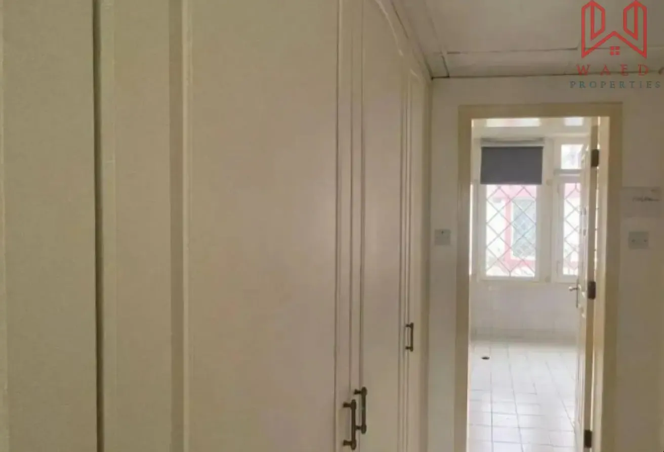 Spacious 4-BR Villa for Rent | Prime Location |