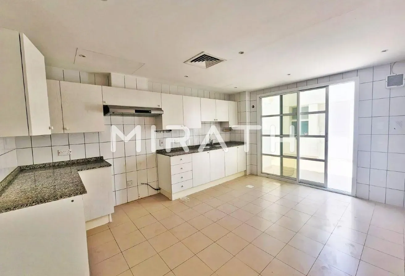 Compound Villa | Pool | Garden | Shared Amenities