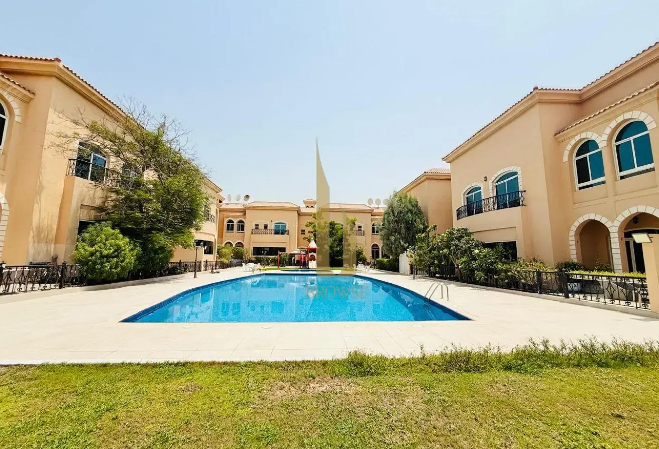 Shared Pool | 4BR Ensuite + Private Garden
