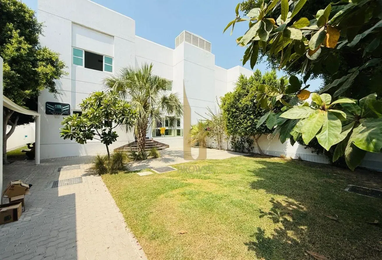 Spacious 4BR Villa l Private Garden l Maids Room