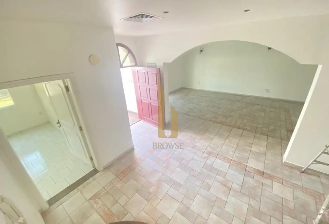 Spacious 4BR Villa l Private Garden l Maids Room