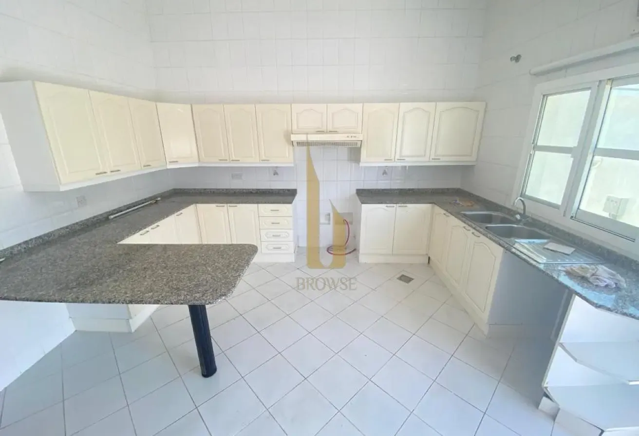 Spacious 4BR Villa l Private Garden l Maids Room