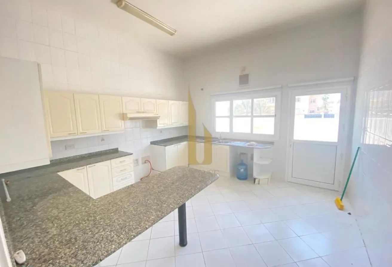 Spacious 4BR Villa l Private Garden l Maids Room