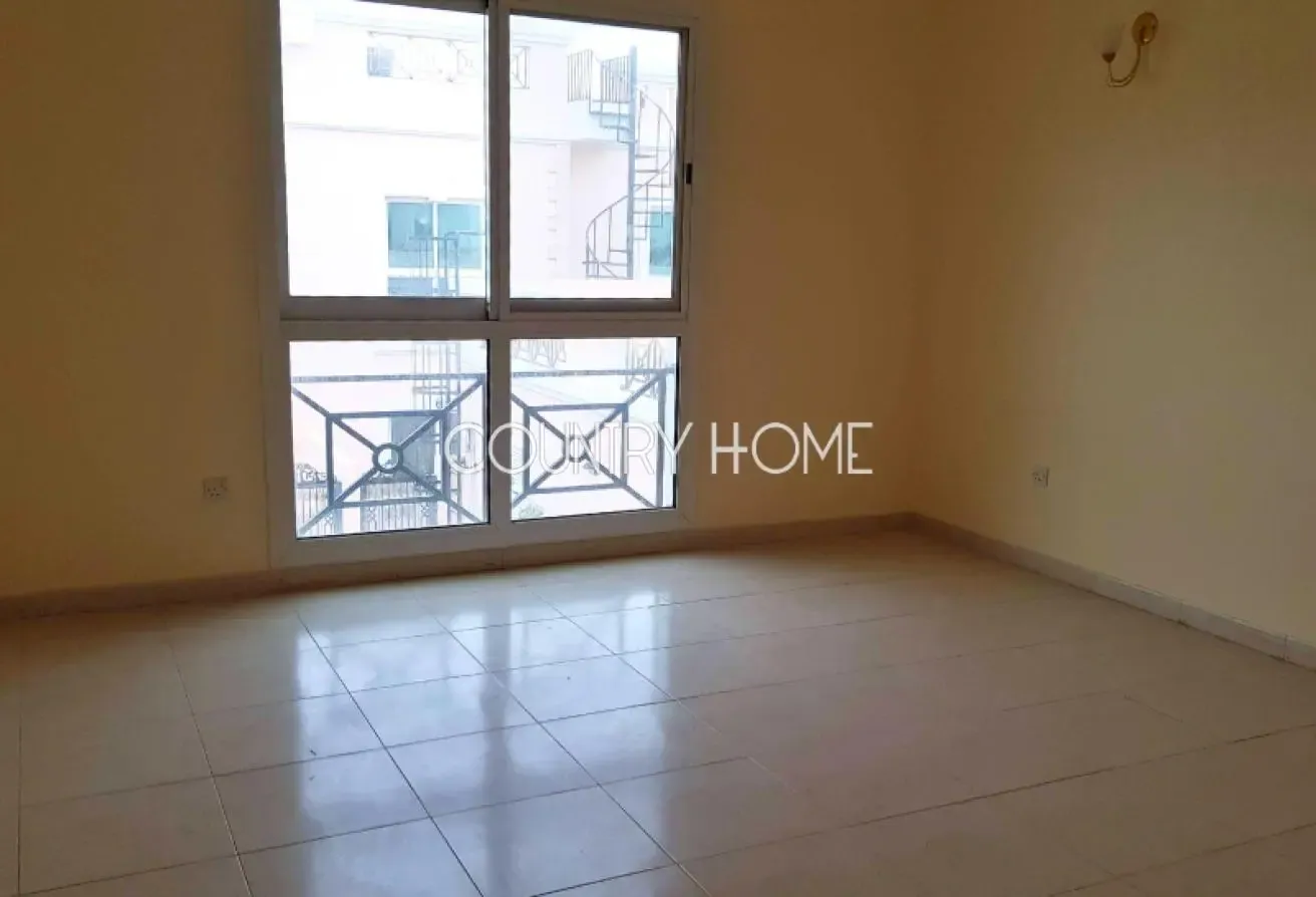 Family 4BR Villa | Garden and Shared Pool