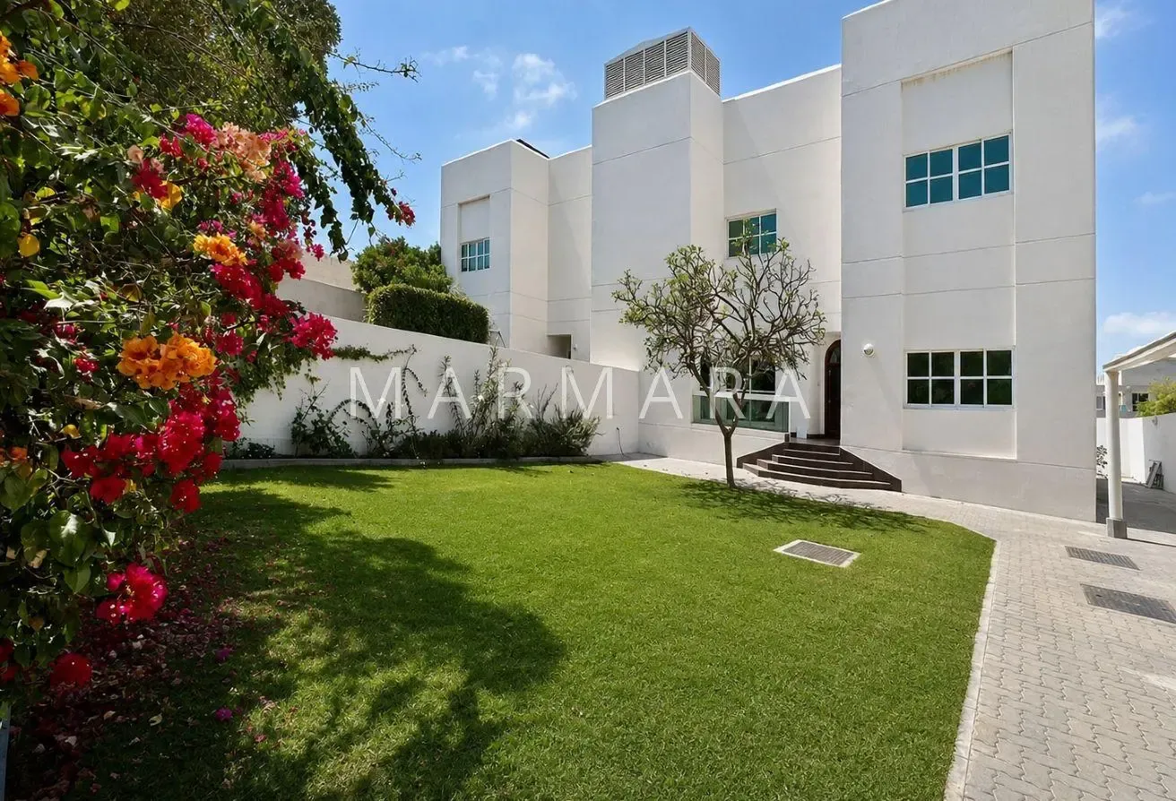 Charming 4 BR Villa | Private Garden| Umm Suqeim 1