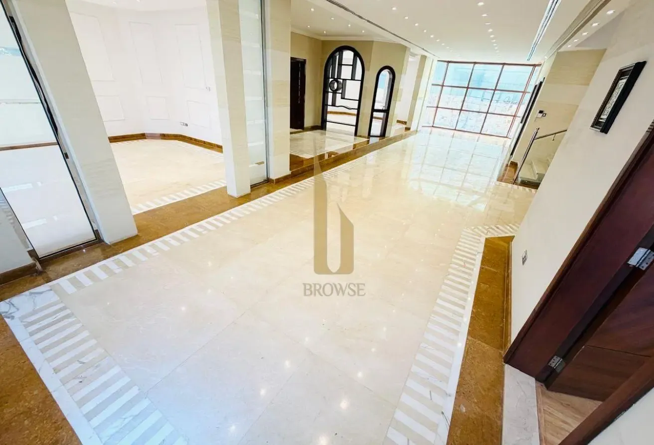 Luxurious Private Pool+Garden | Service Block