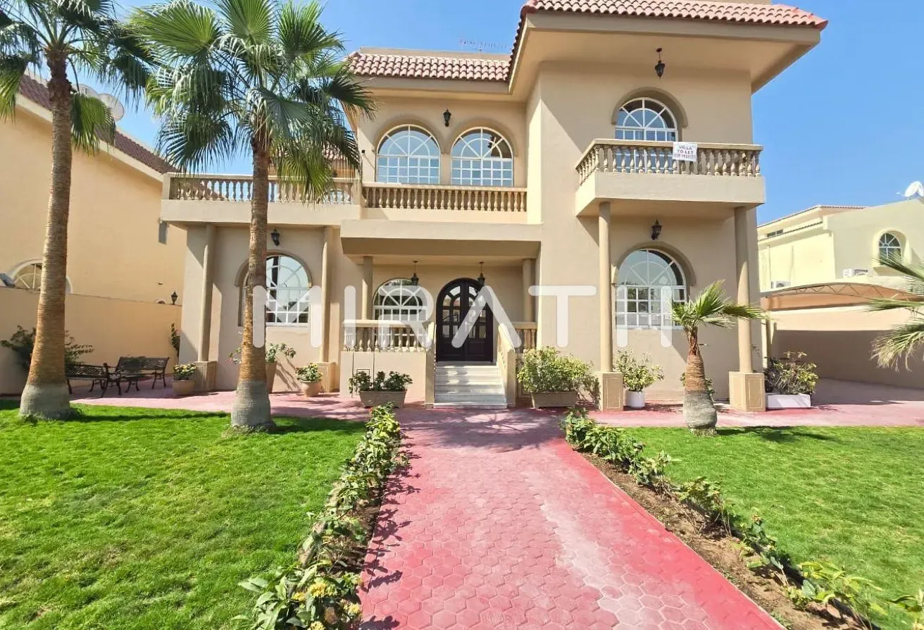 Independent Villa | Private Garden | Close to Park