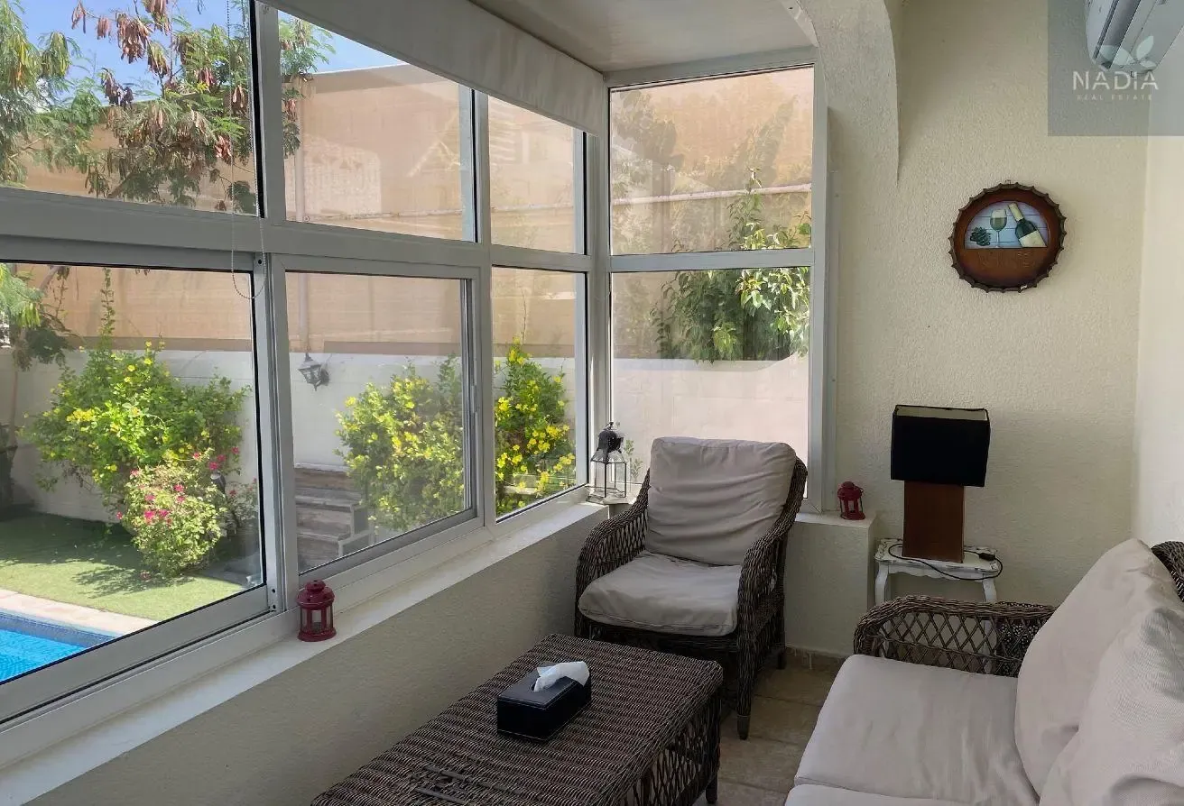 Semi-Detached Villa 4BR | Pool | Burj Al Arab View
