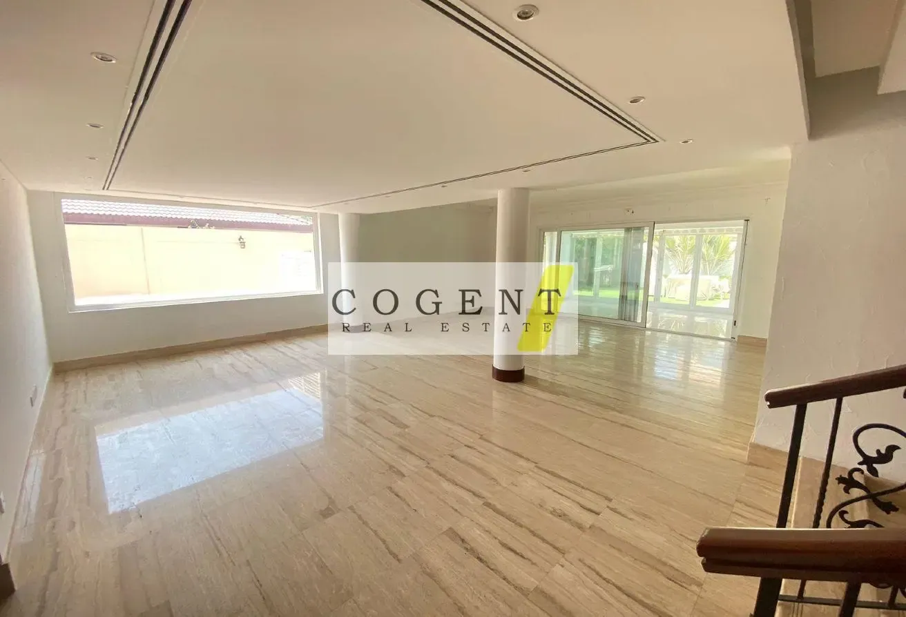 Luxurious Villa | Private Pool | Bright & Spacious