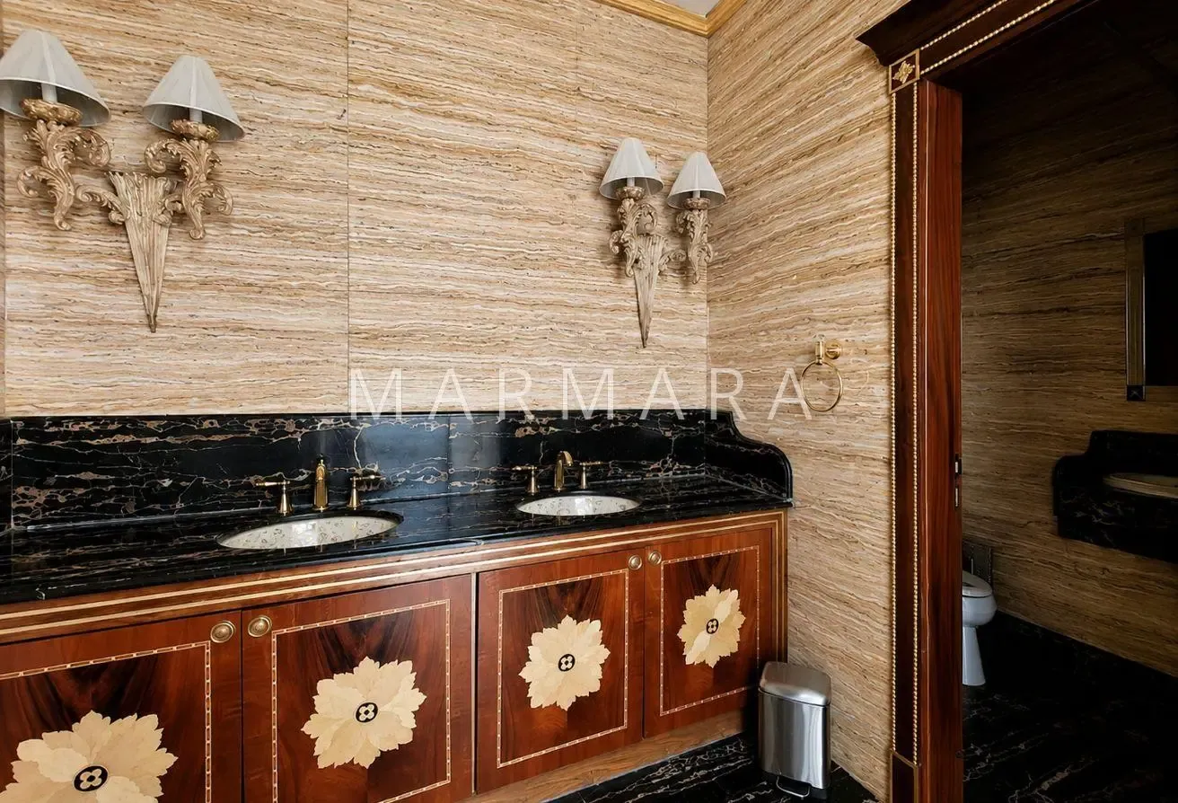 Luxurious | 4-Bed | Prime Area | Elevator | Pool
