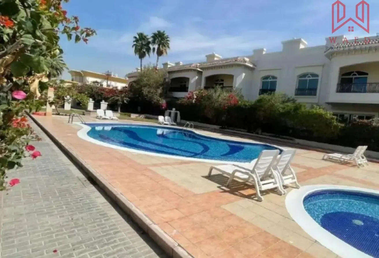 Stunning 4BR Villa|Private Garden |Prime Location|