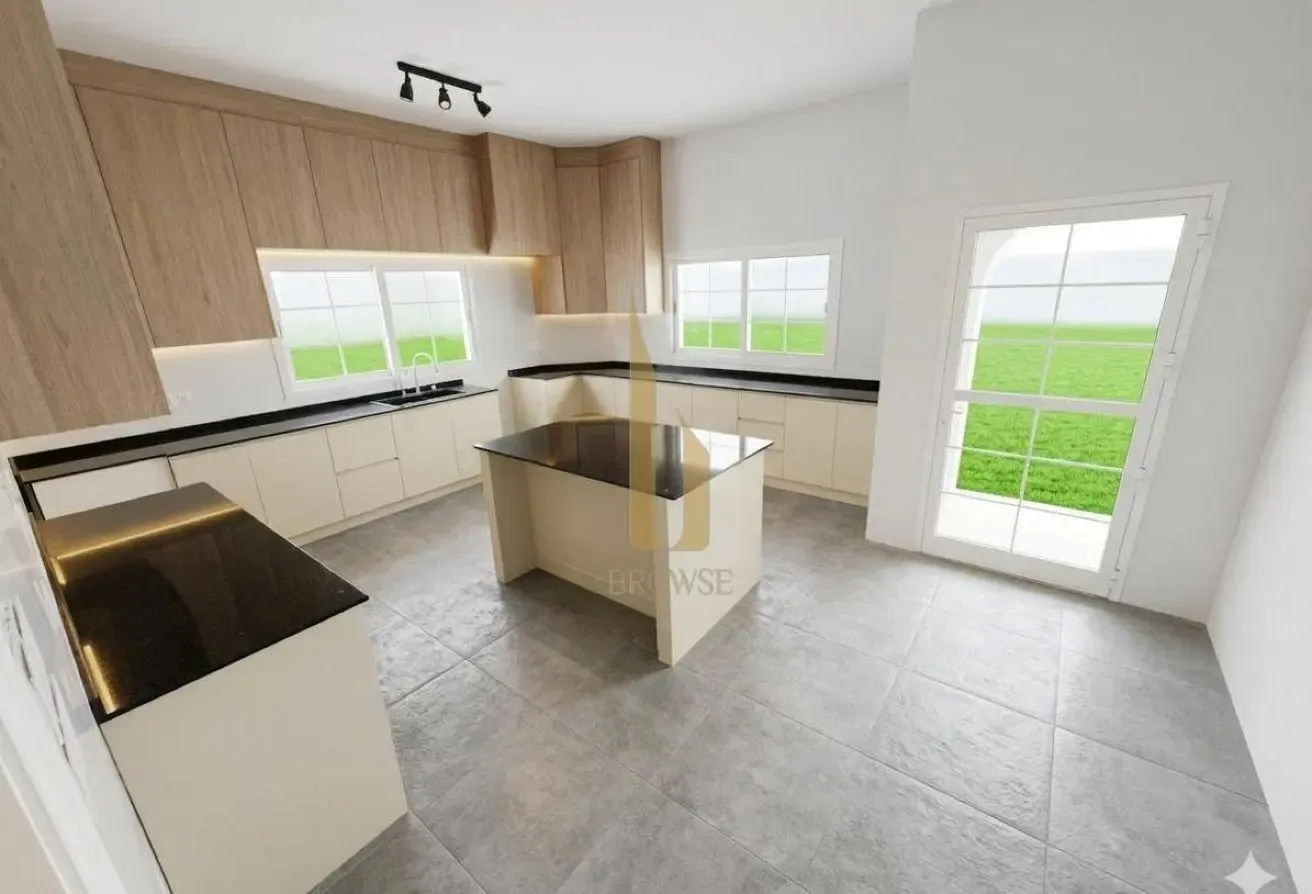 RENOVATED KITCHEN CABINETS l NEW WC l Private Pool