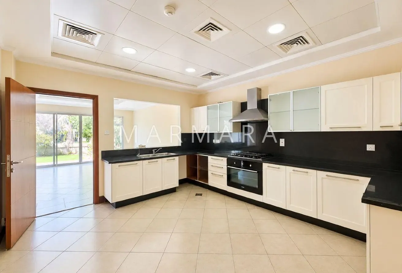 Superb 4-Bed | Family Compound | A Must See