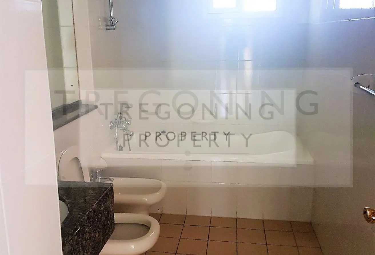 Top four bedroom Umm Suqeim 2 compound villa