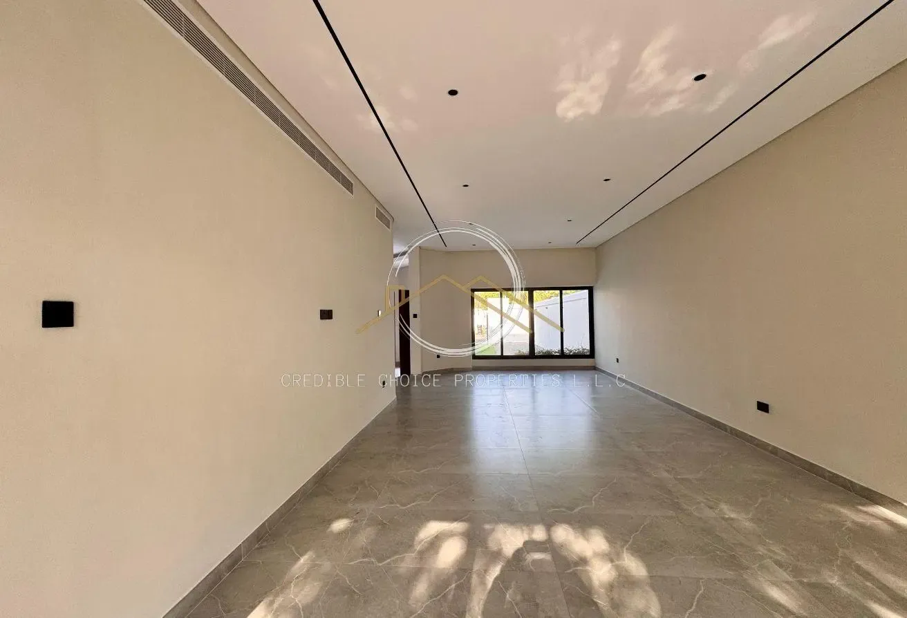 SOON TO VACATE|MODERN ELEGANT VILLA |SEMI-DETACHED